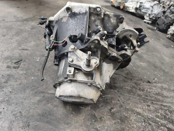 BOITE DE VITESSE MANUEL CITROEN/PEUGEOT 1.6HDI ( 5-VITESSES ) - Vue 4